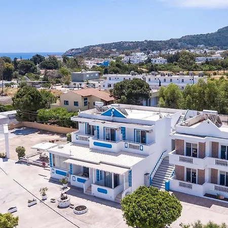 Dimitra Center شقة
