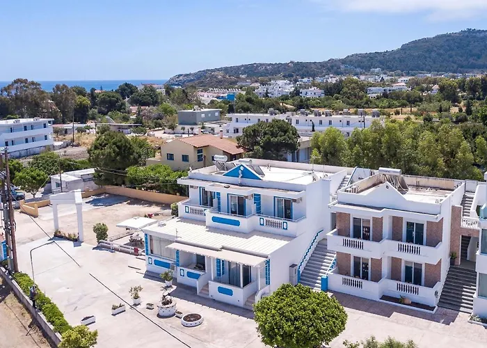 Dimitra Center شقة