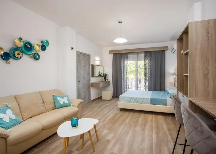 Dimitra Center فاليراكي