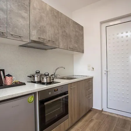 Apartment Dimitra Center *